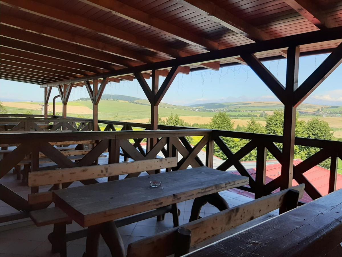 Restaurant And Pension Stenly Spissky Stvrtok Екстериор снимка