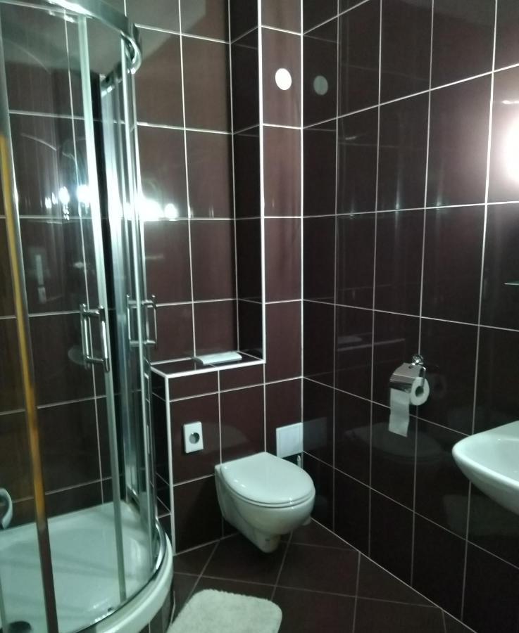 Restaurant And Pension Stenly Spissky Stvrtok Екстериор снимка